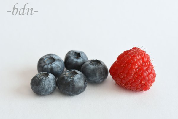 Himbeere und Heidelbeeren