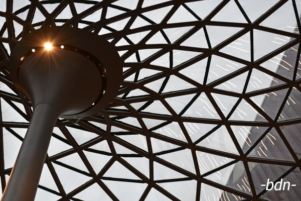 Zwischenräume im Westfield Hamburg